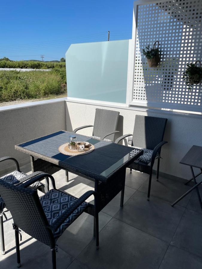 Apartament Asterias Néa Péramos Zewnętrze zdjęcie